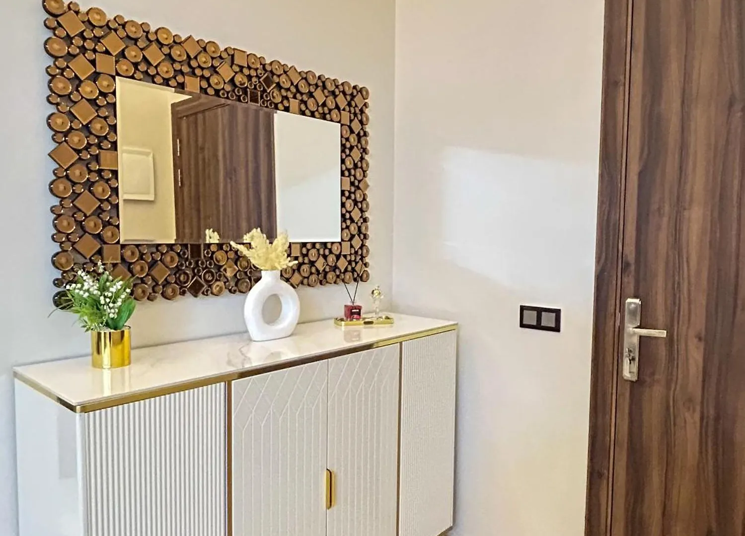 Апартаменты Menara Prestige Duplex 4Br With Pool Access Марракеш