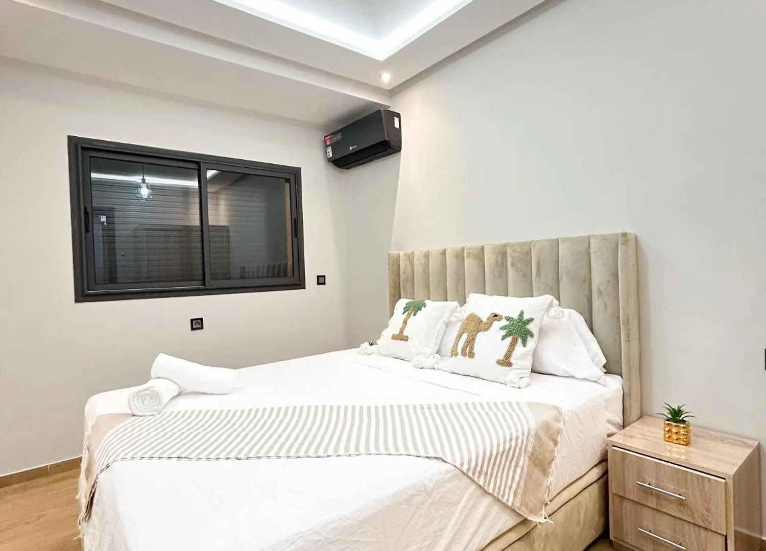 Апартаменты Menara Prestige Duplex 4Br With Pool Access Марракеш